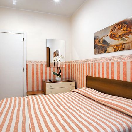 Via Marsaglia Rooms San Remo Kültér fotó