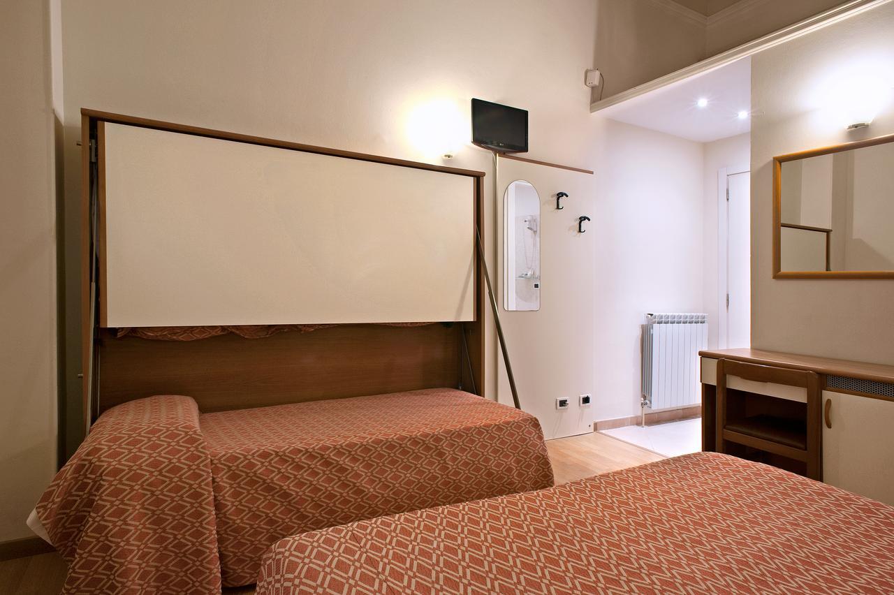 Via Marsaglia Rooms San Remo Kültér fotó