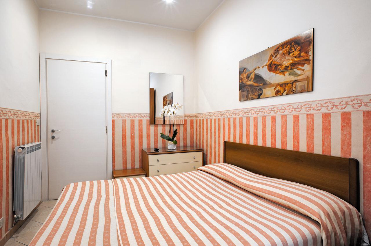 Via Marsaglia Rooms San Remo Kültér fotó