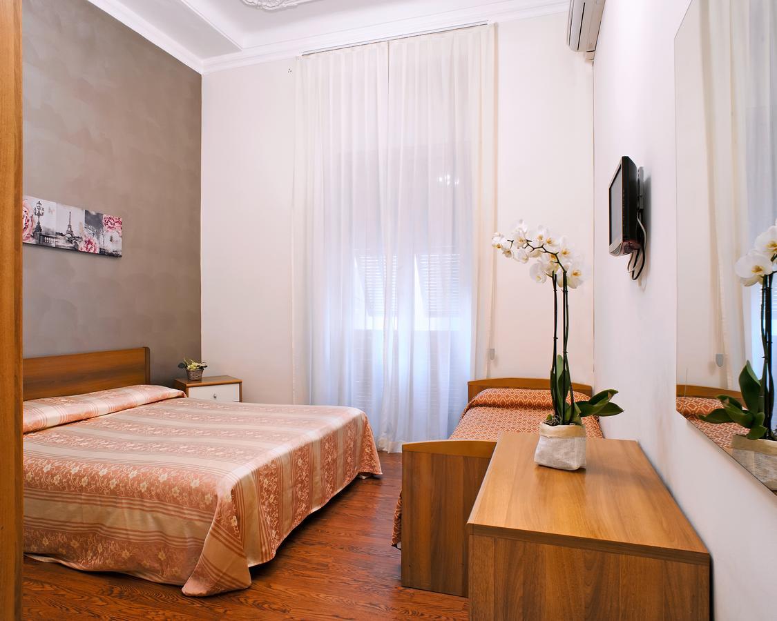 Via Marsaglia Rooms San Remo Kültér fotó