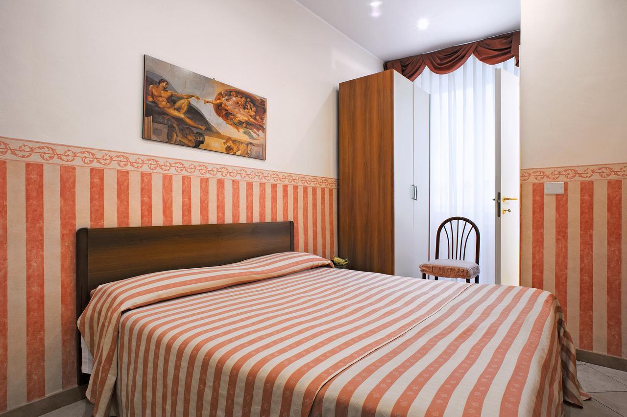 Via Marsaglia Rooms San Remo Kültér fotó